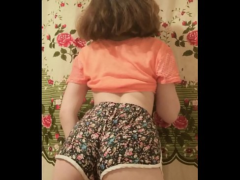 ❤️ Leanabh òg sexy a ’toirt dheth na shorts aice air a’ chamara ️  Bhidio fucking  leinn gd.filmexxx18.ru ❌️❤