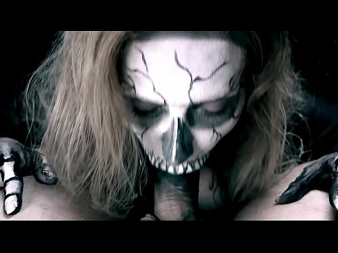 ❤️ Demon nighean sucking cock le a beul dubh agus slugadh cum. ️  Bhidio fucking  leinn gd.filmexxx18.ru ❌️❤